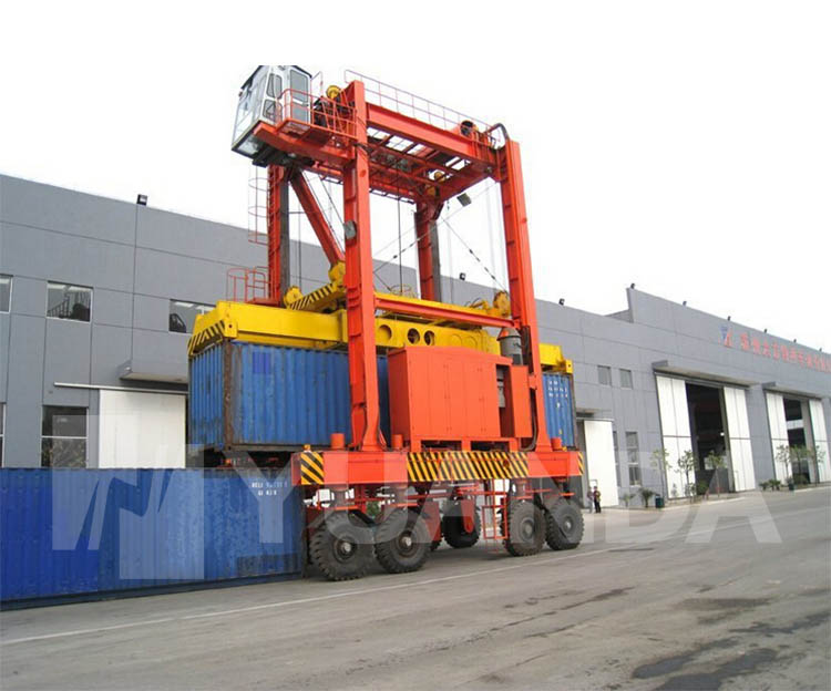 Four Container High Reach Straddle Carrier